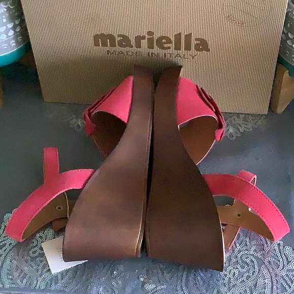 Box 25. BNIB MARIELLA CORAL SANDAL Flower Designed Size 9 - Picture 5 of 8